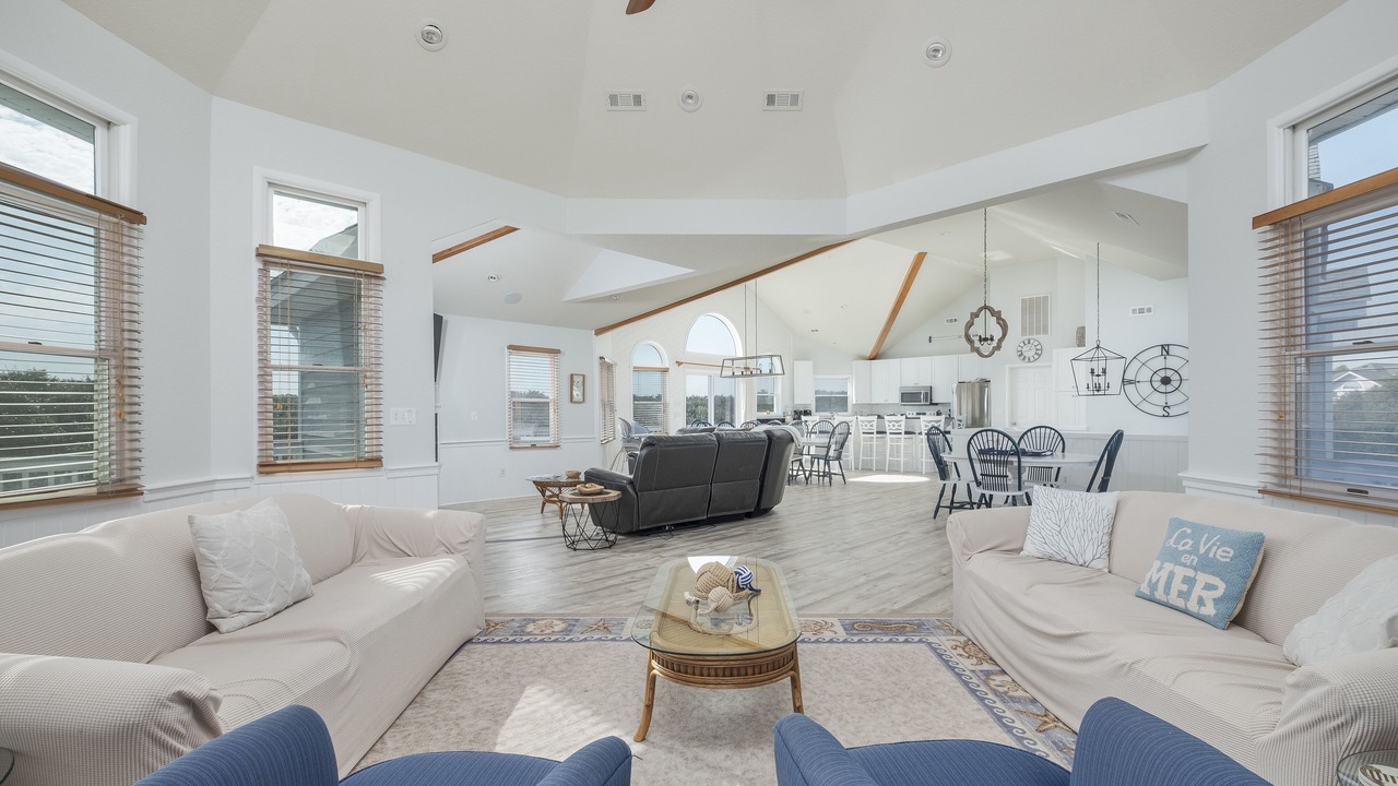 Photo of Livingroom in Pine Island