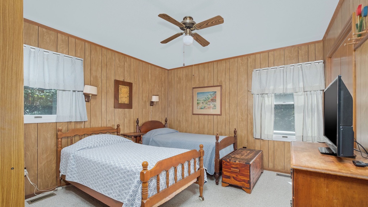 Photo of Bedroom in Southern Shores