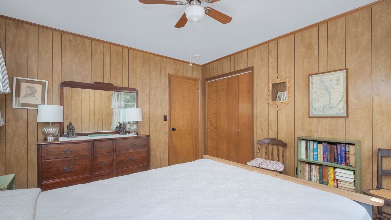 Photo of Bedroom in Southern Shores