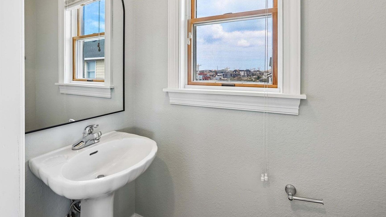 Photo of Bathroom in Nags Head