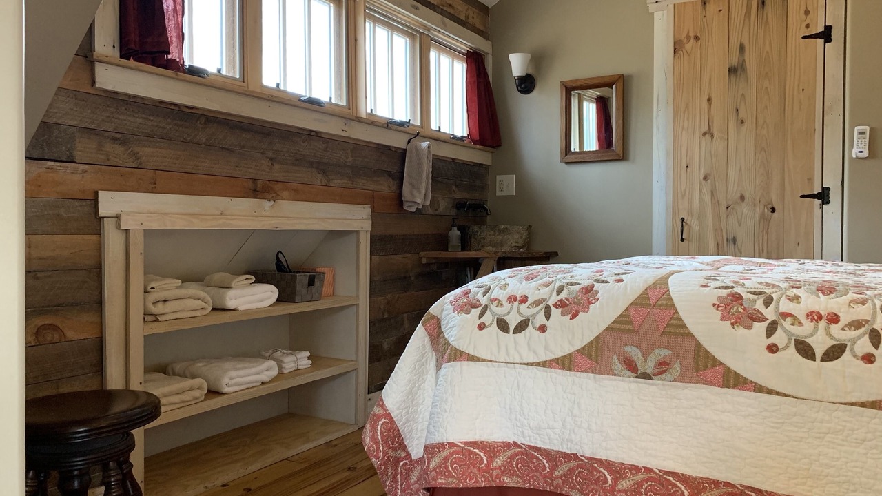 Photo of Bedroom in Skyland