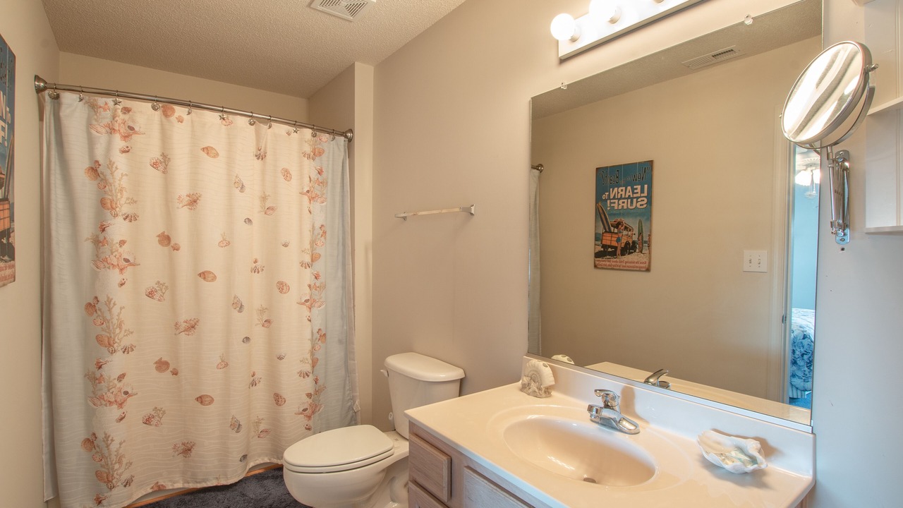 Photo of Bathroom in Nags Head