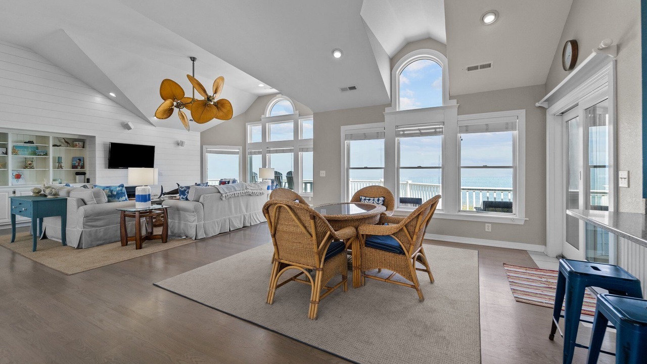 Photo of Livingroom in Southern Shores