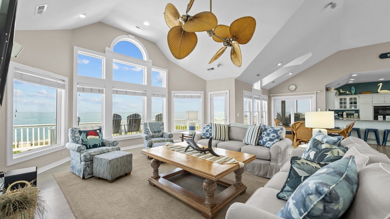 Photo of Livingroom in Southern Shores