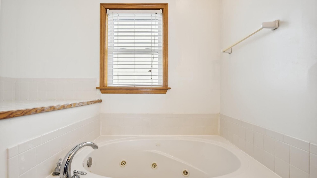 Photo of Bathroom in Nags Head