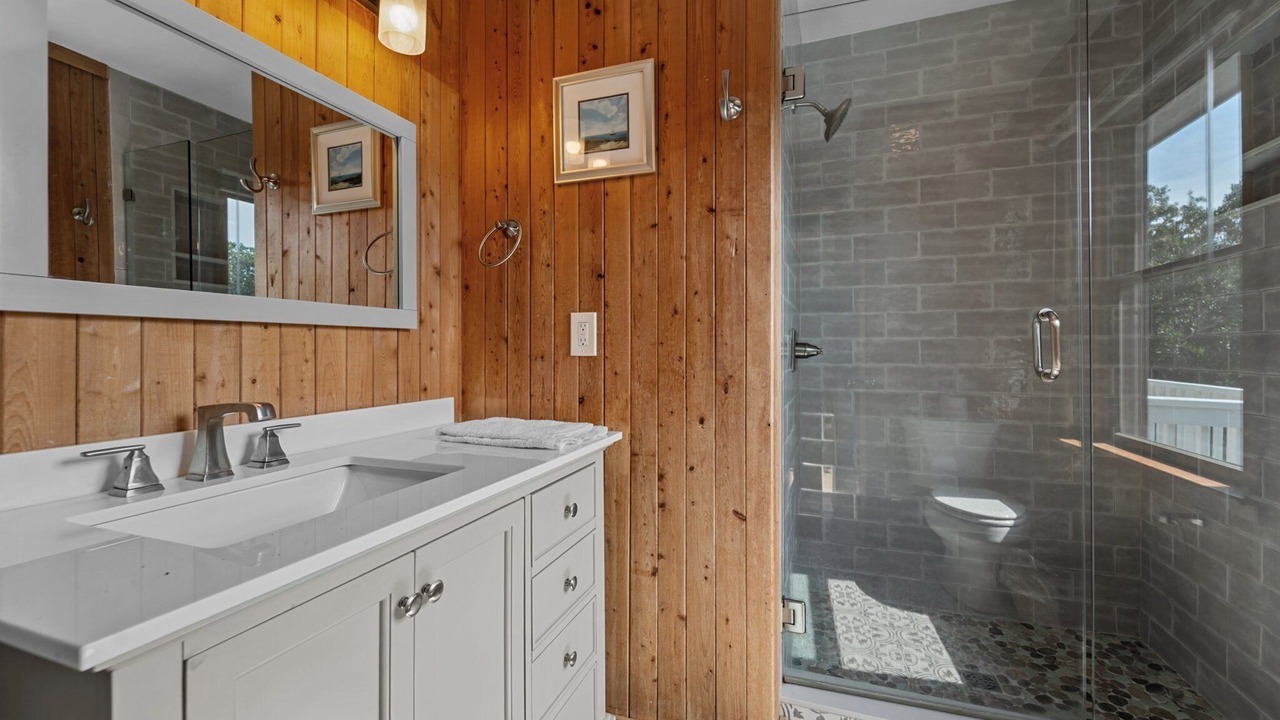Photo of Bathroom in Duck