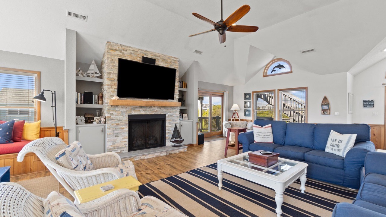 Photo of Livingroom in Whalehead Beach