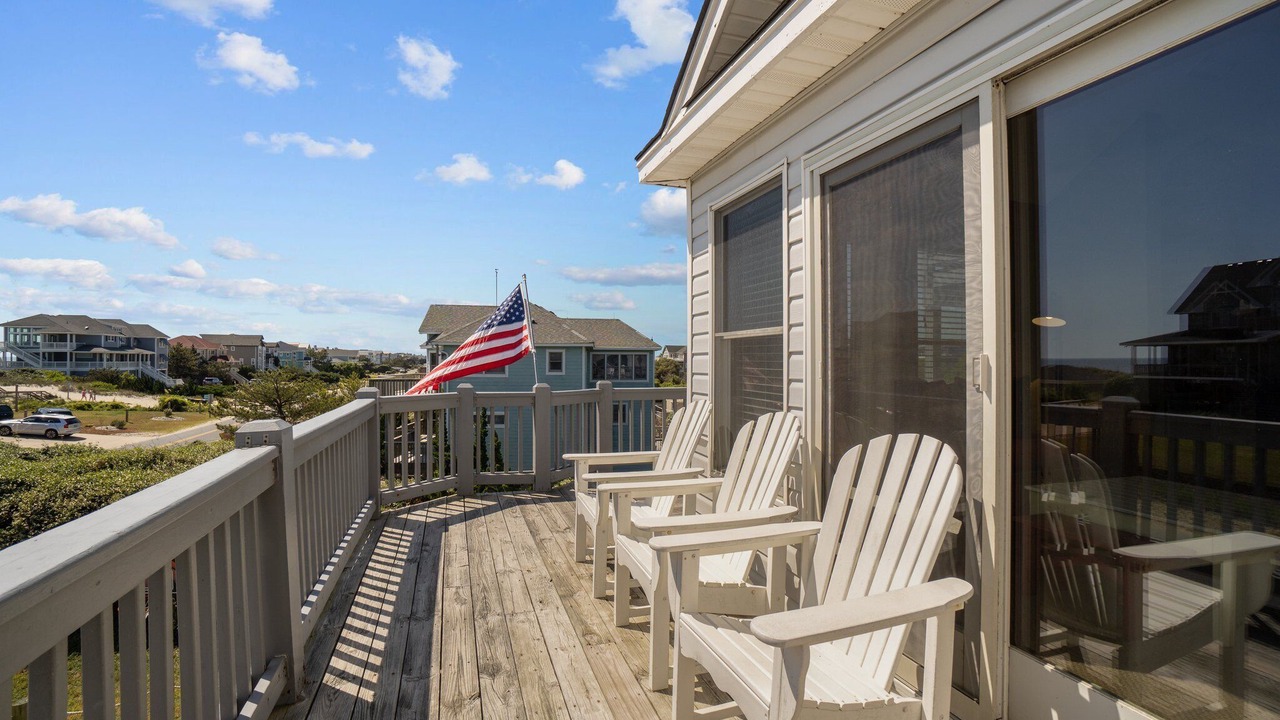 Photo of Patio Balcony in Whalehead Beach