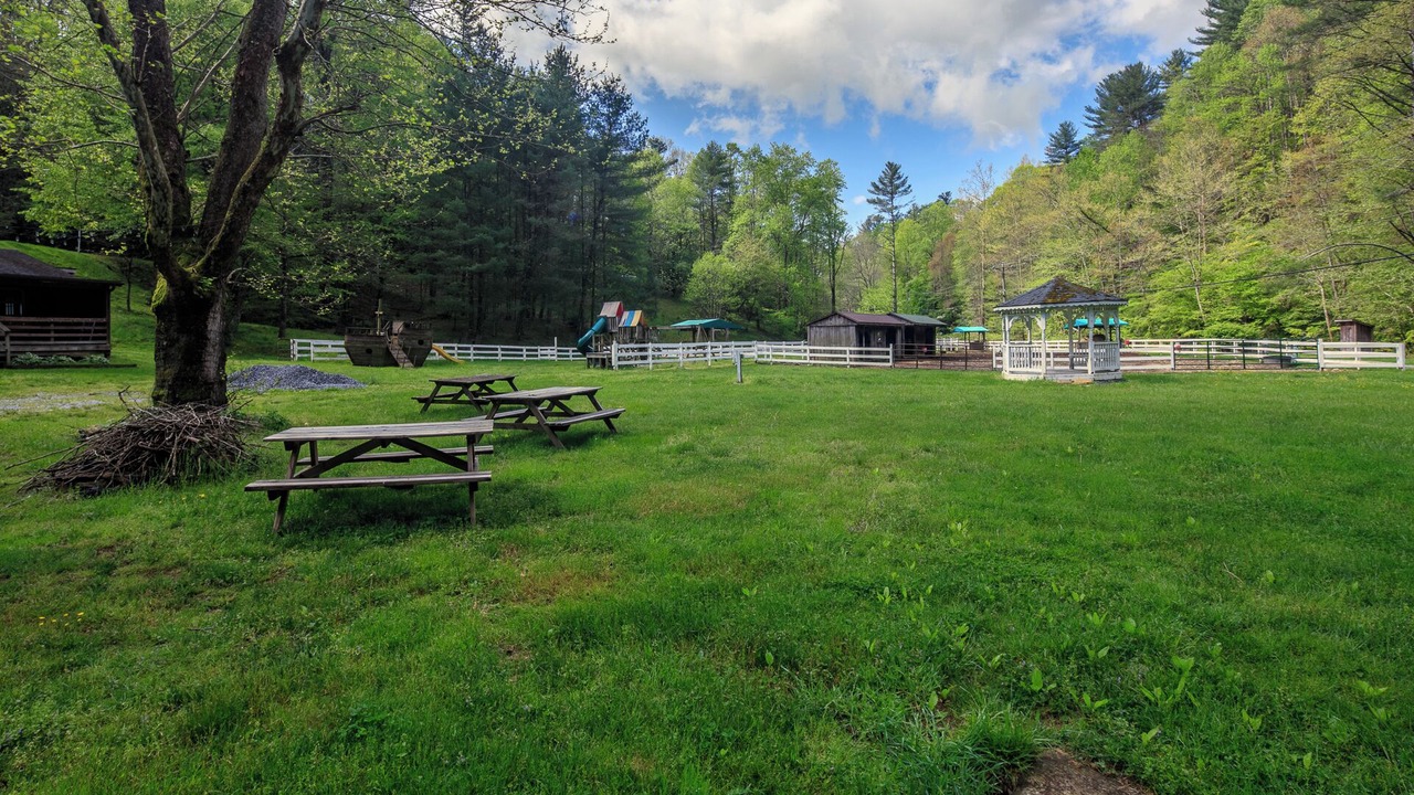 Photo of Outdoor in Boone