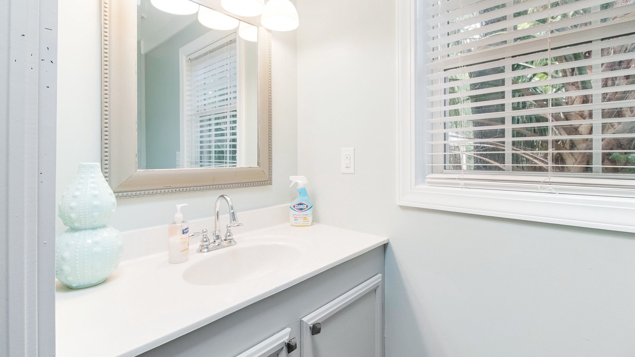 Photo of Bathroom in Long Beach