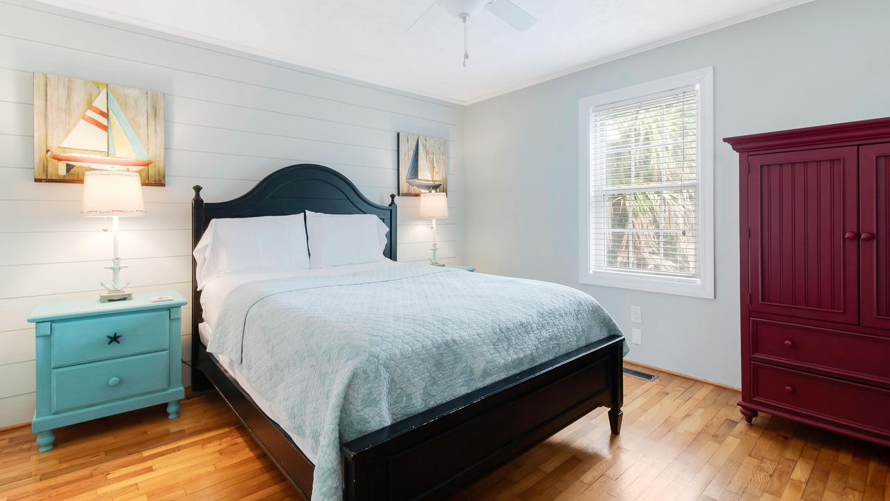 Photo of Bedroom in Long Beach