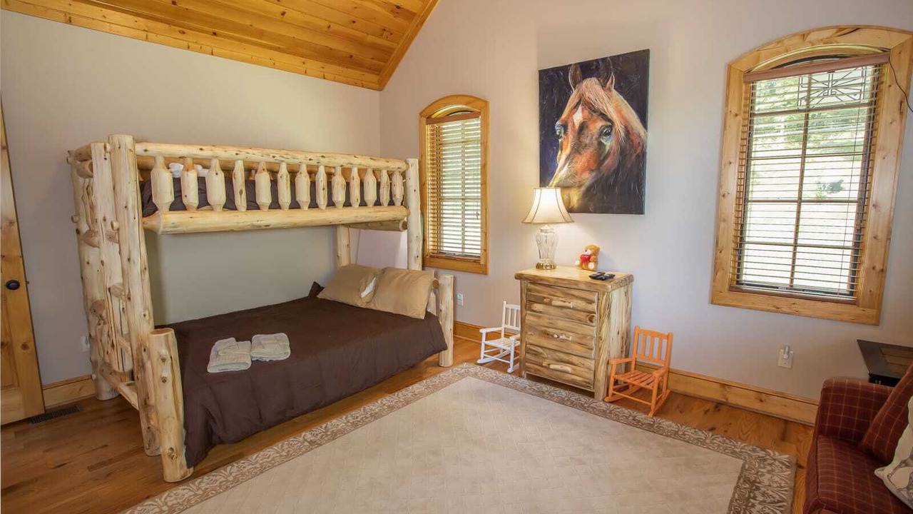 Photo of Bedroom in Elk Park
