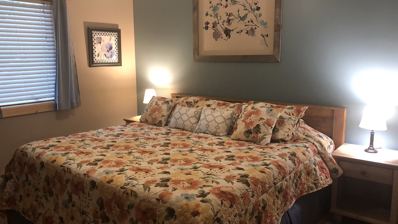 Photo of Bedroom in Cataloochee Ranch
