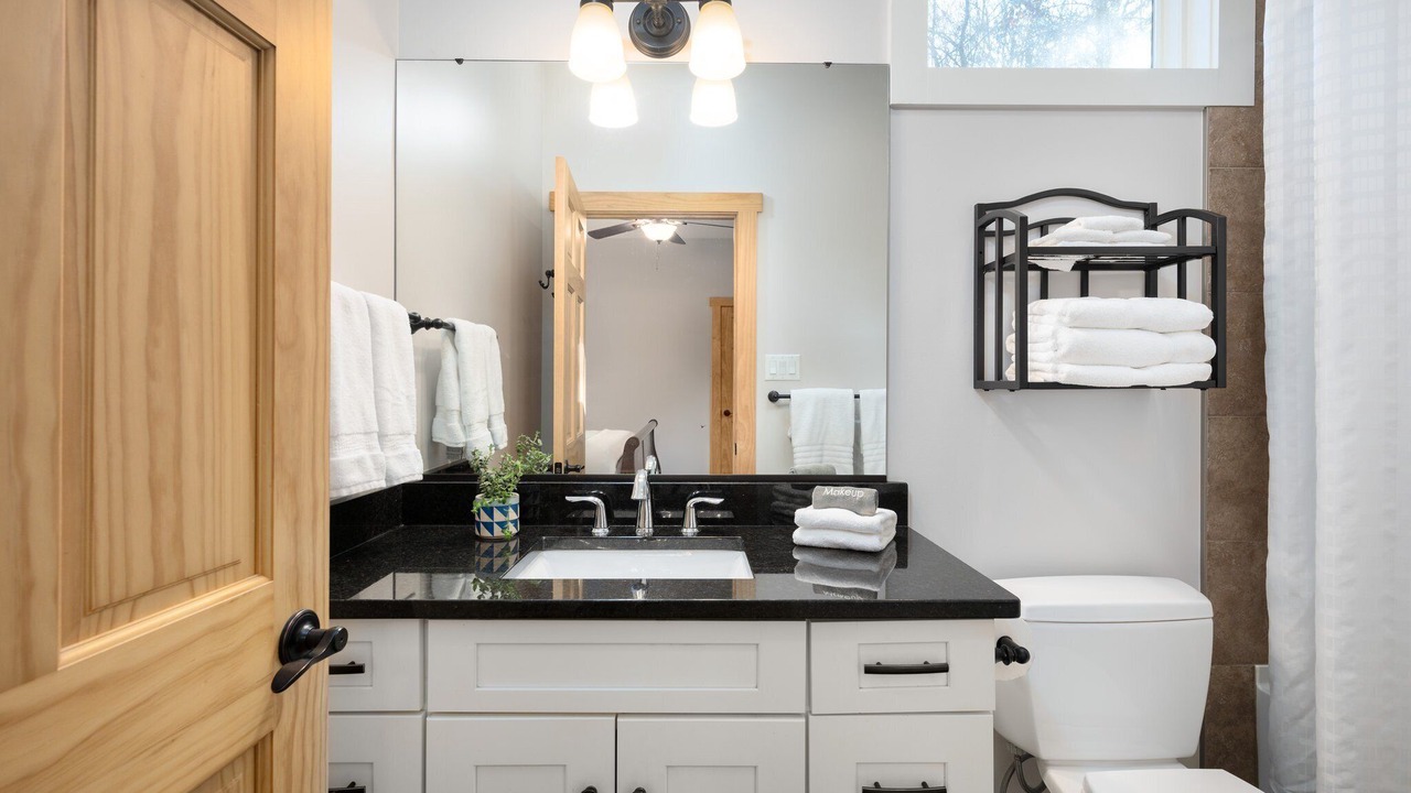 Photo of Bathroom in Oakley