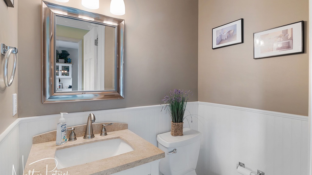 Photo of Bedroom in Pine Knoll Shores