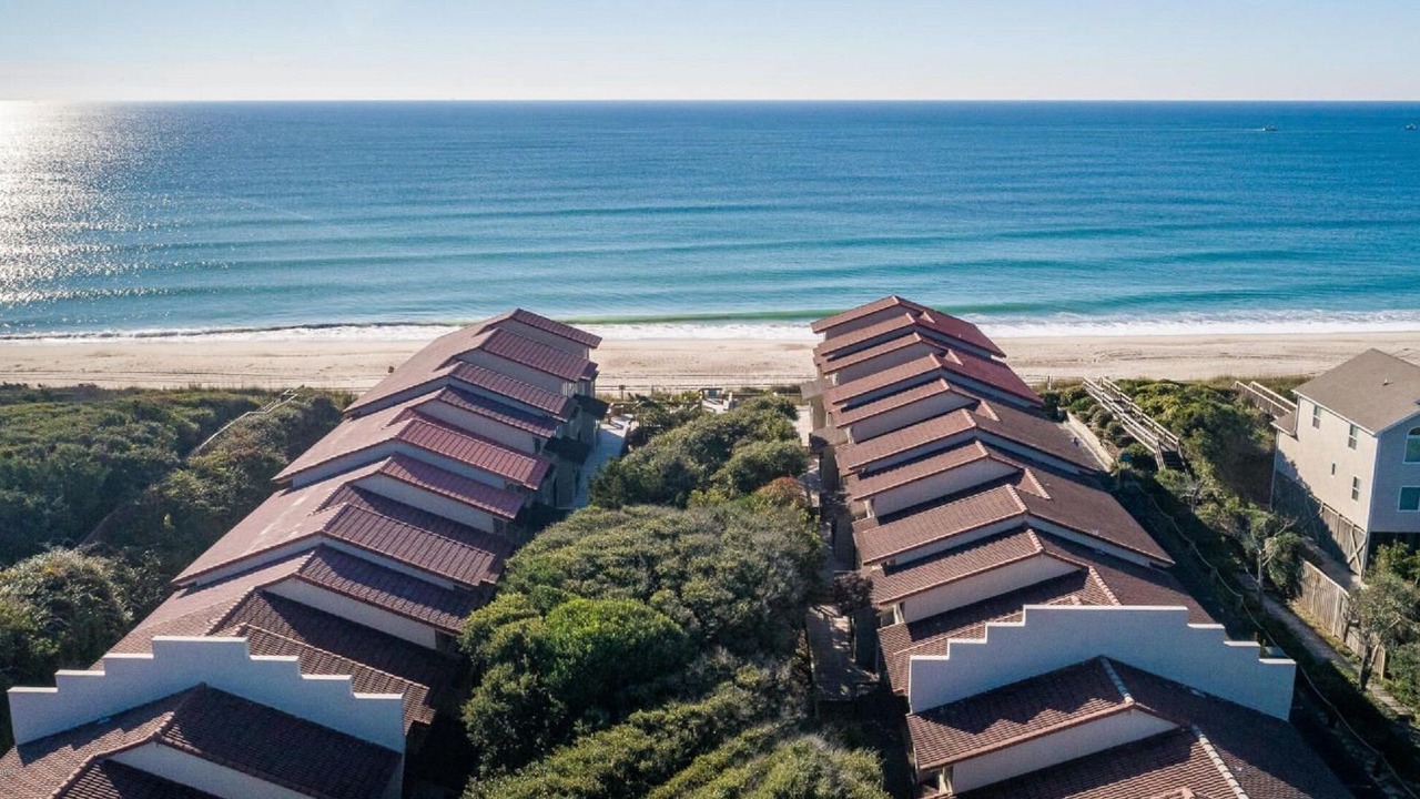Photo of Others in Pine Knoll Shores