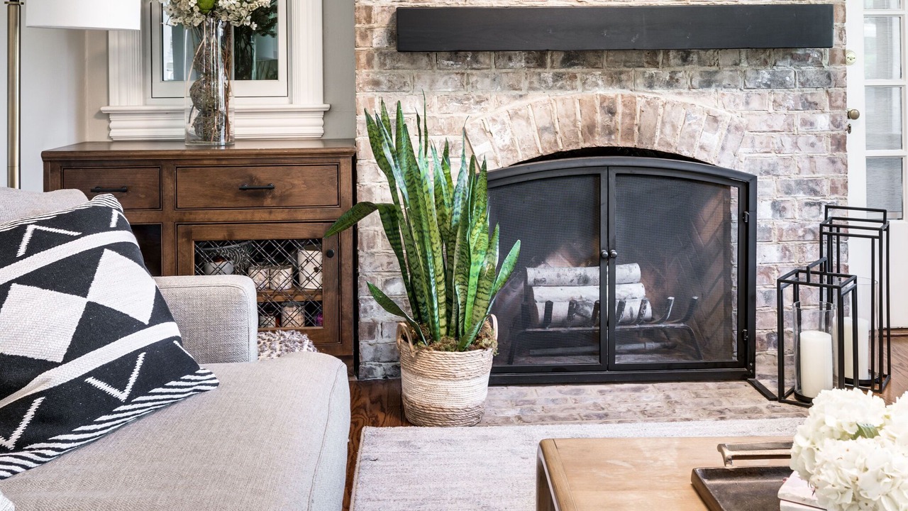 Photo of Livingroom in Belmont - Hillsboro