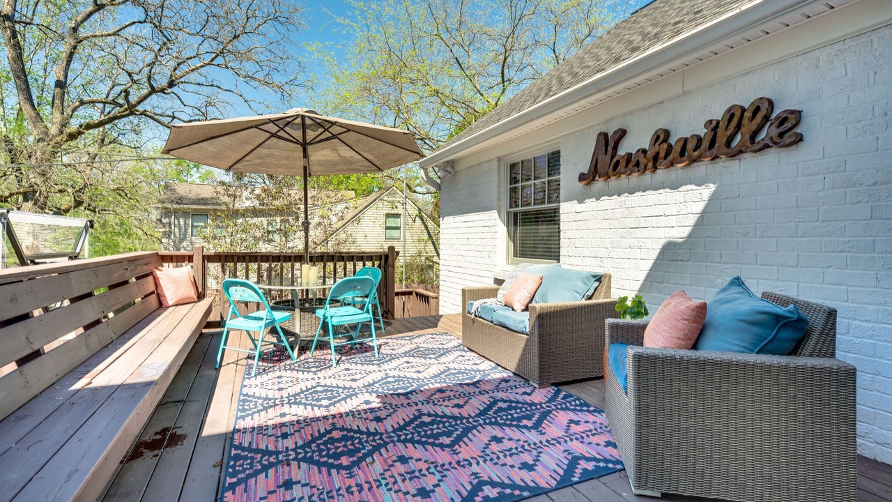 Photo of Outdoor in Belmont - Hillsboro