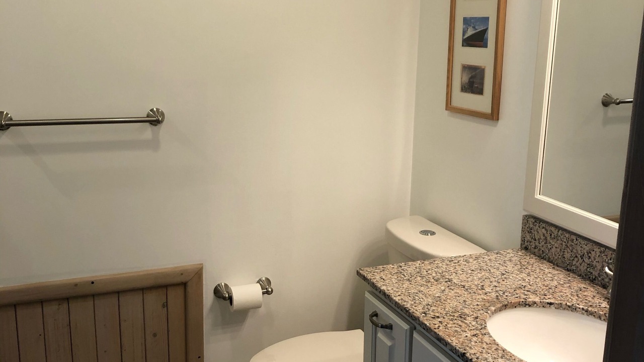 Photo of Bathroom in Whalehead Beach