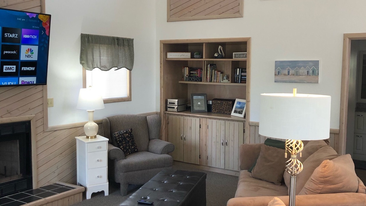 Photo of Bedroom in Whalehead Beach
