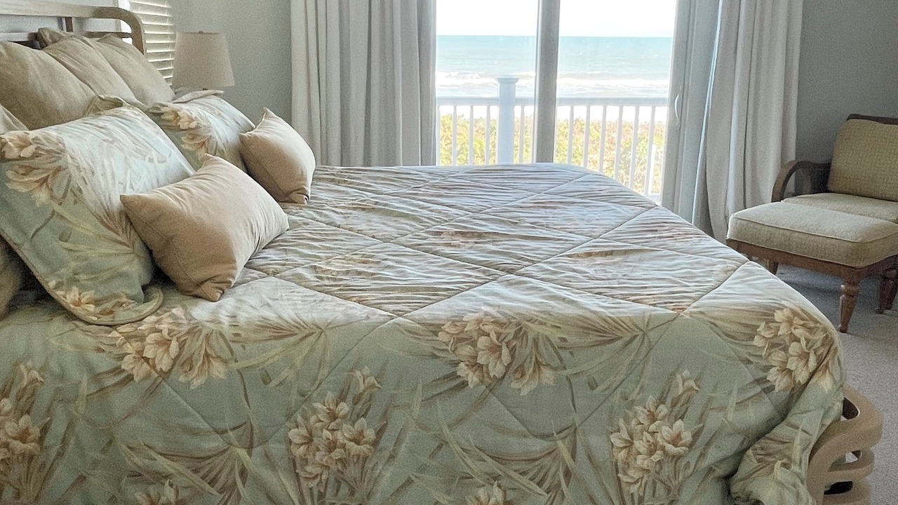 Photo of Bedroom in Pine Island