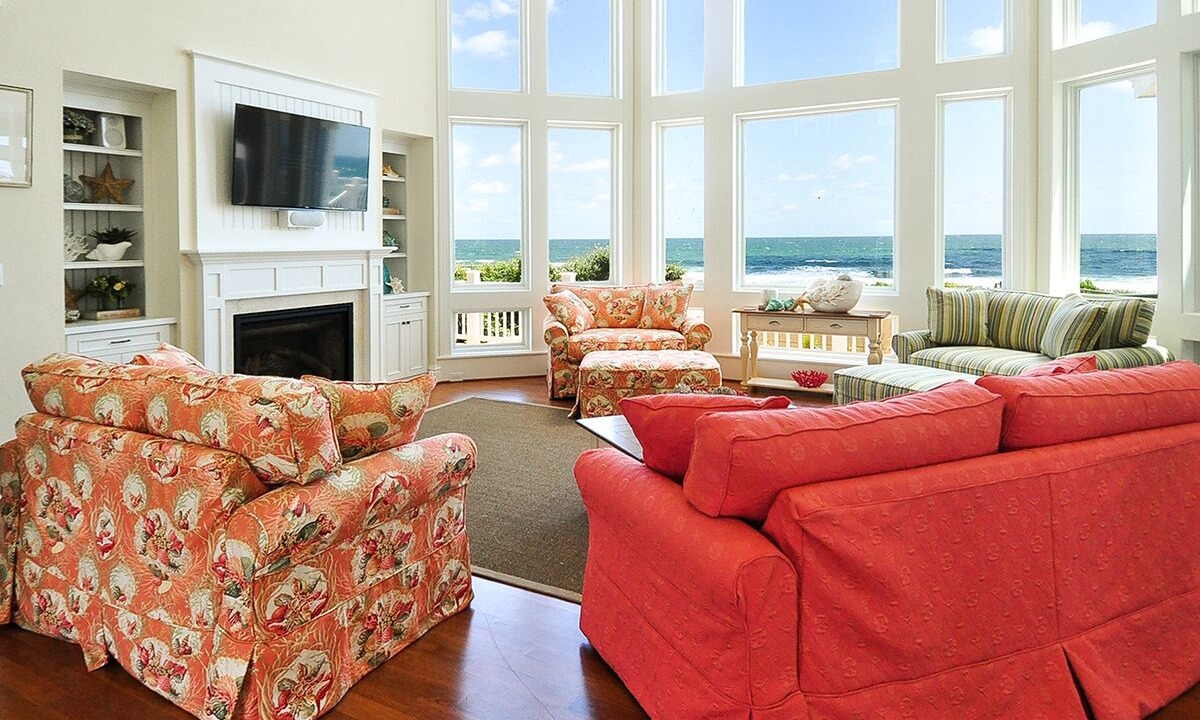 Photo of Livingroom in Pine Island