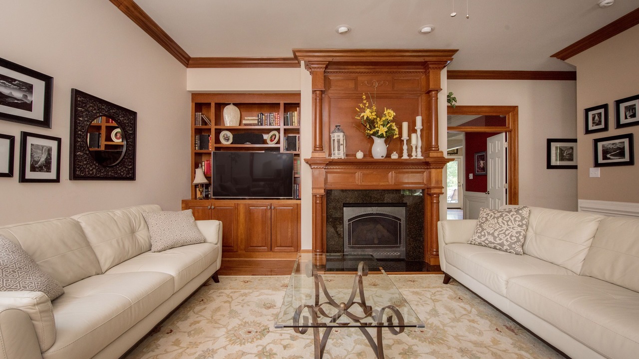 Photo of Livingroom in Downtown