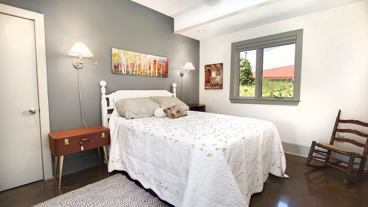 Photo of Bedroom in Asheville