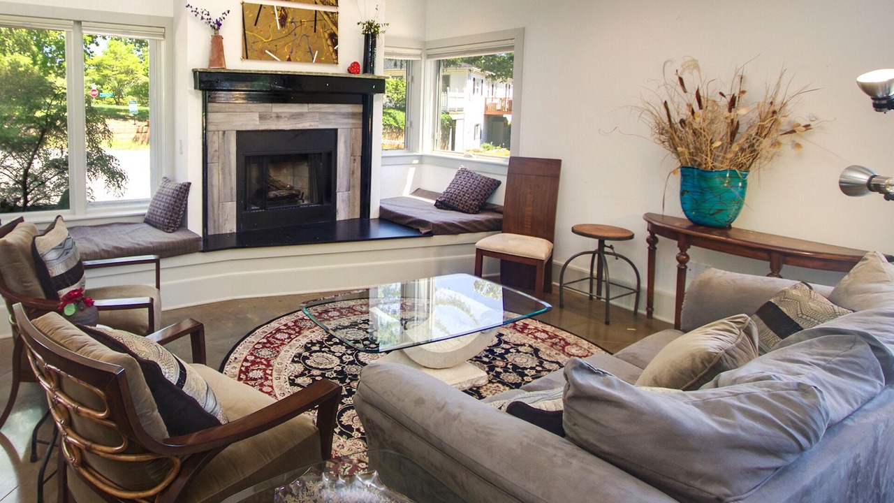 Photo of Livingroom in Asheville