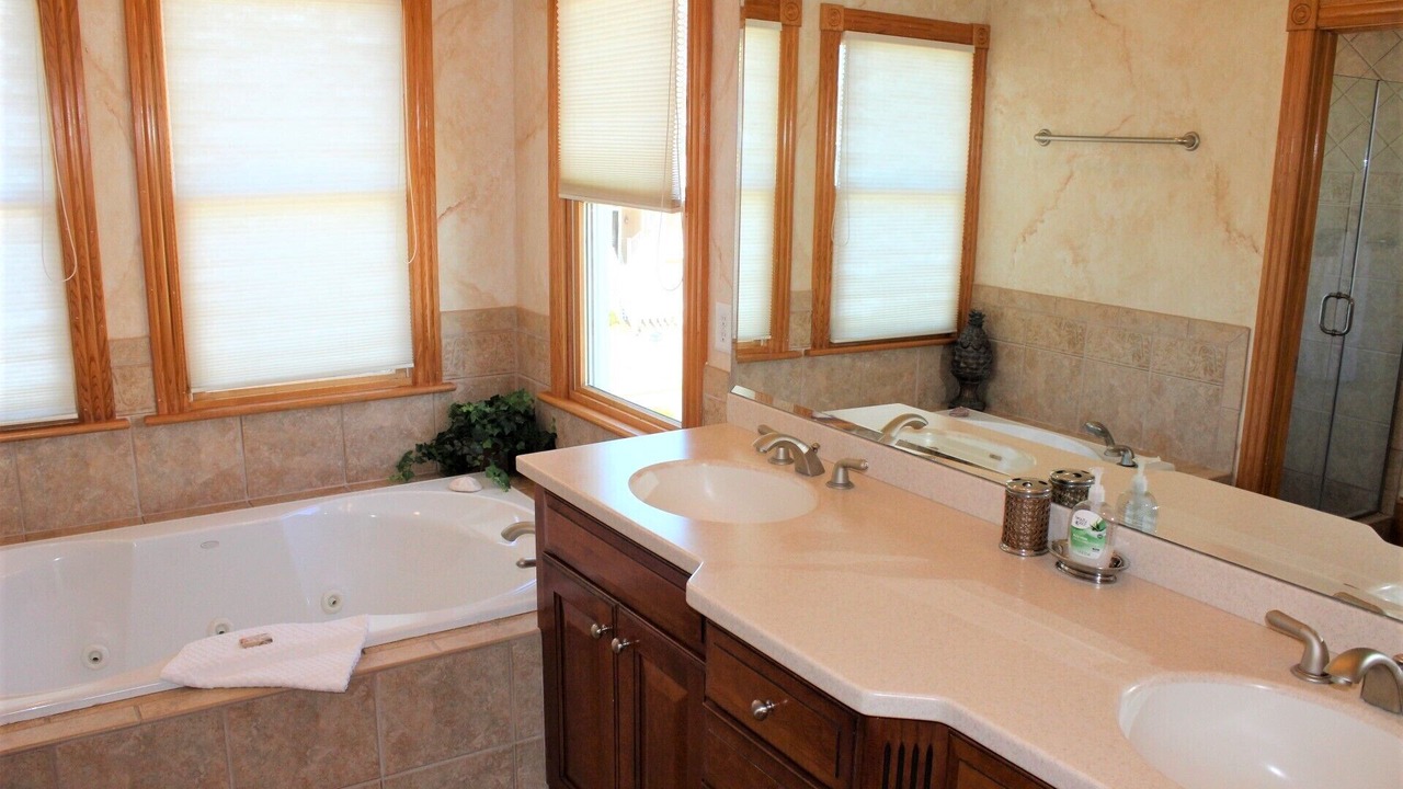 Photo of Bathroom in Manteo