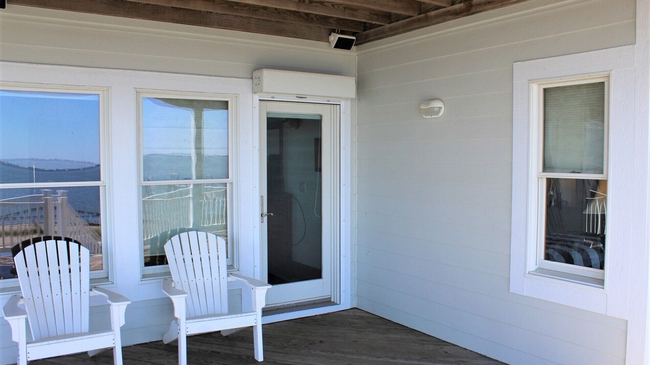 Photo of Patio Balcony in Manteo