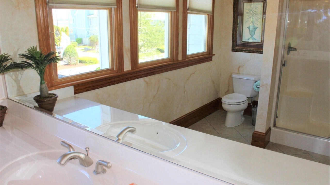 Photo of Bathroom in Manteo