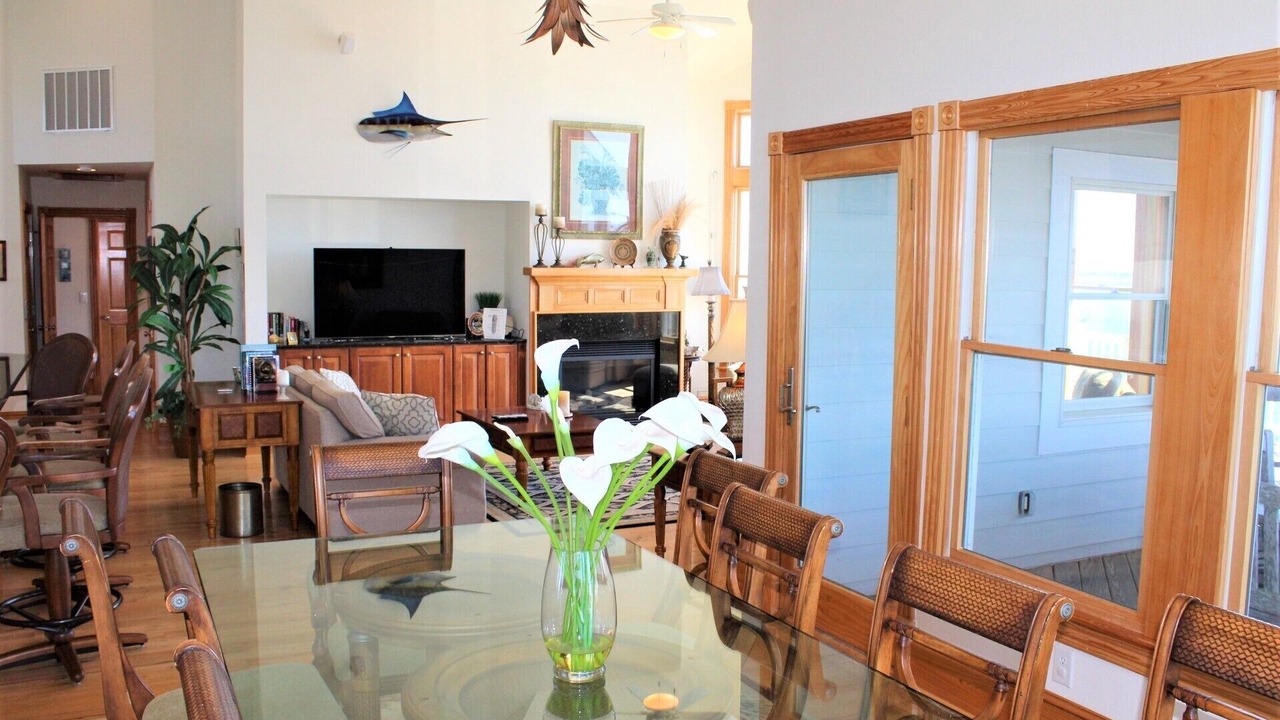 Photo of Livingroom in Manteo