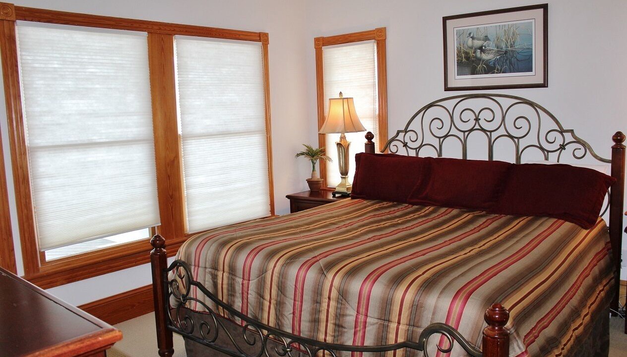 Photo of Bedroom in Manteo