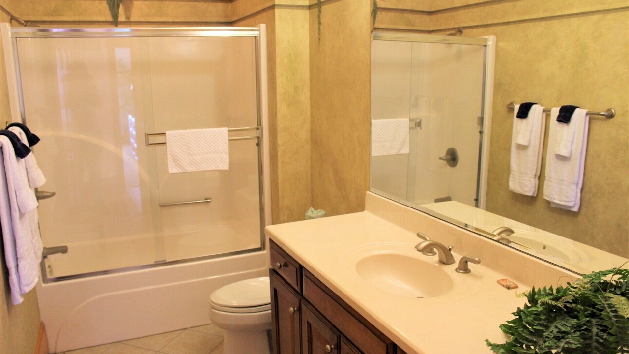 Photo of Bathroom in Manteo