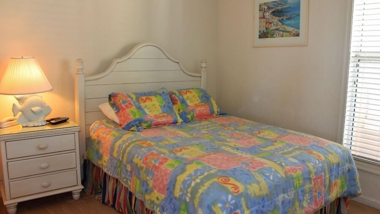 Photo of Bedroom in Manteo
