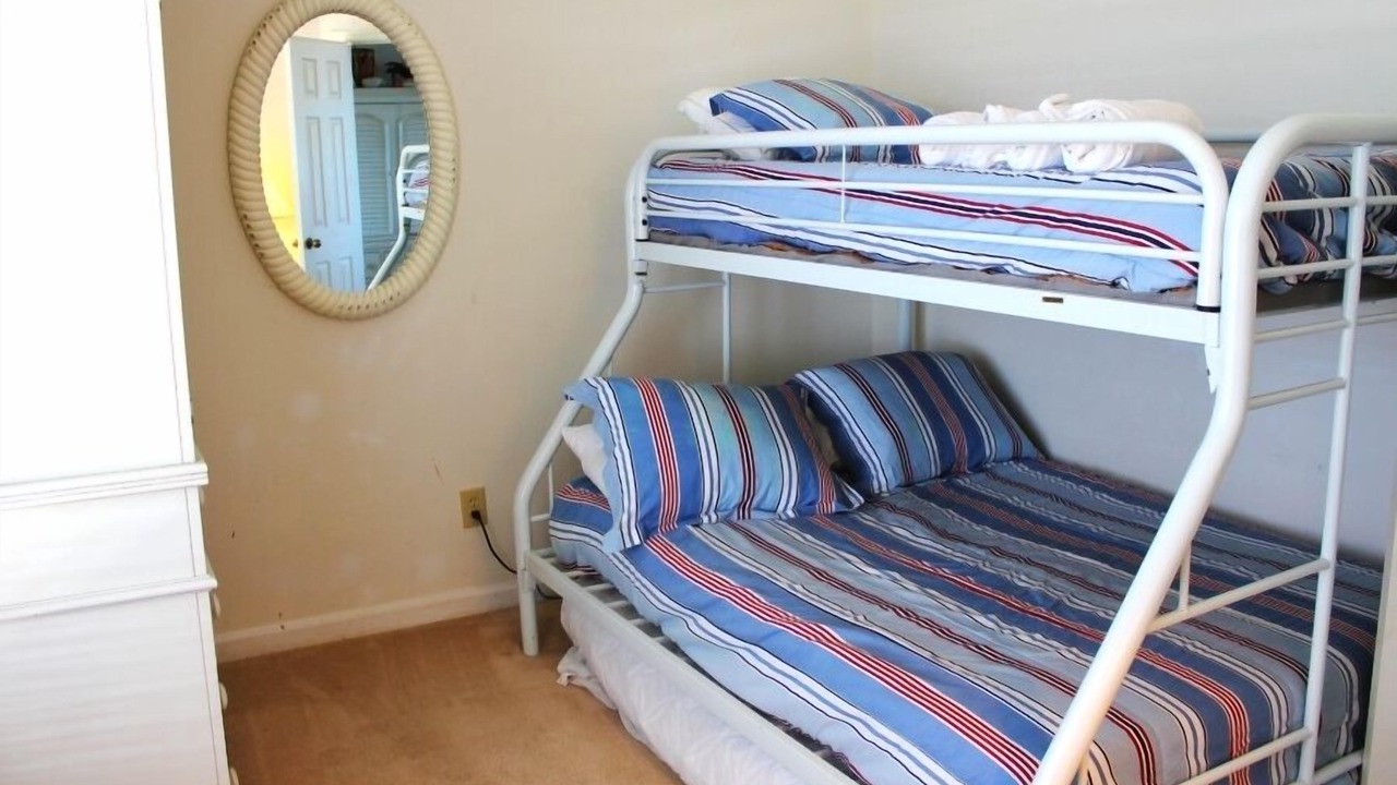 Photo of Bedroom in Manteo