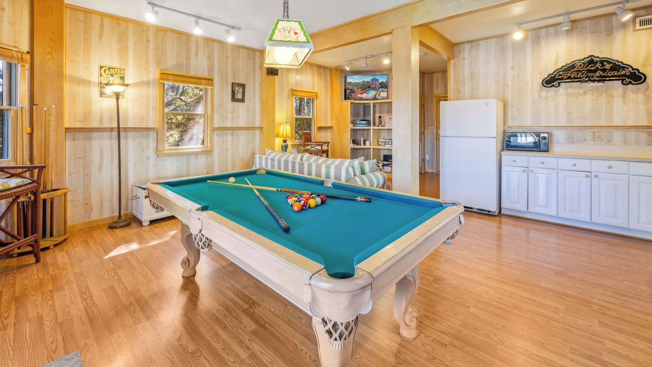 Photo of Bedroom in Avon