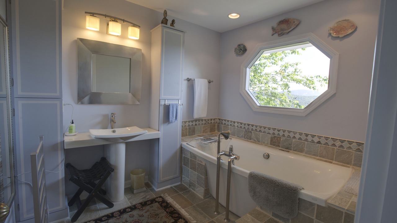 Photo of Bathroom in Highlands