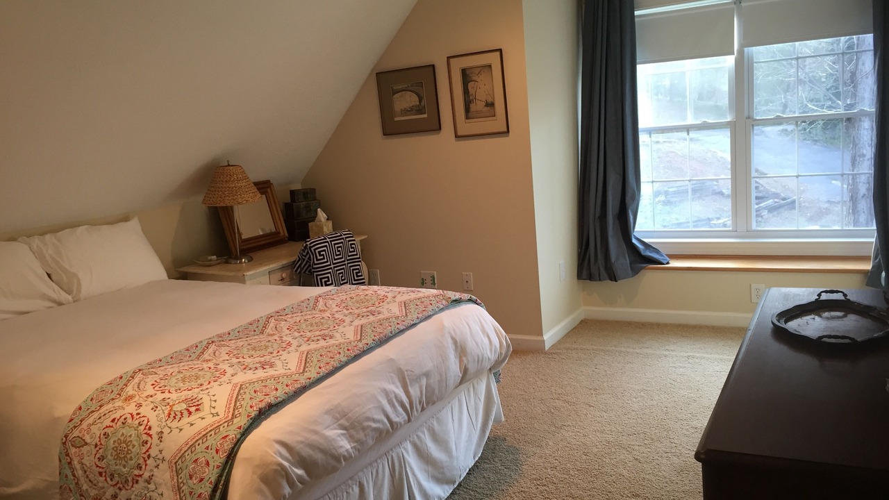 Photo of Bedroom in Lynn
