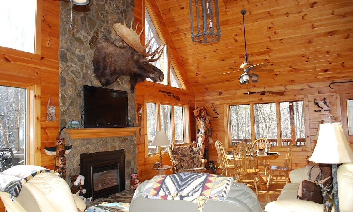 Photo of Bedroom in Peak Creek