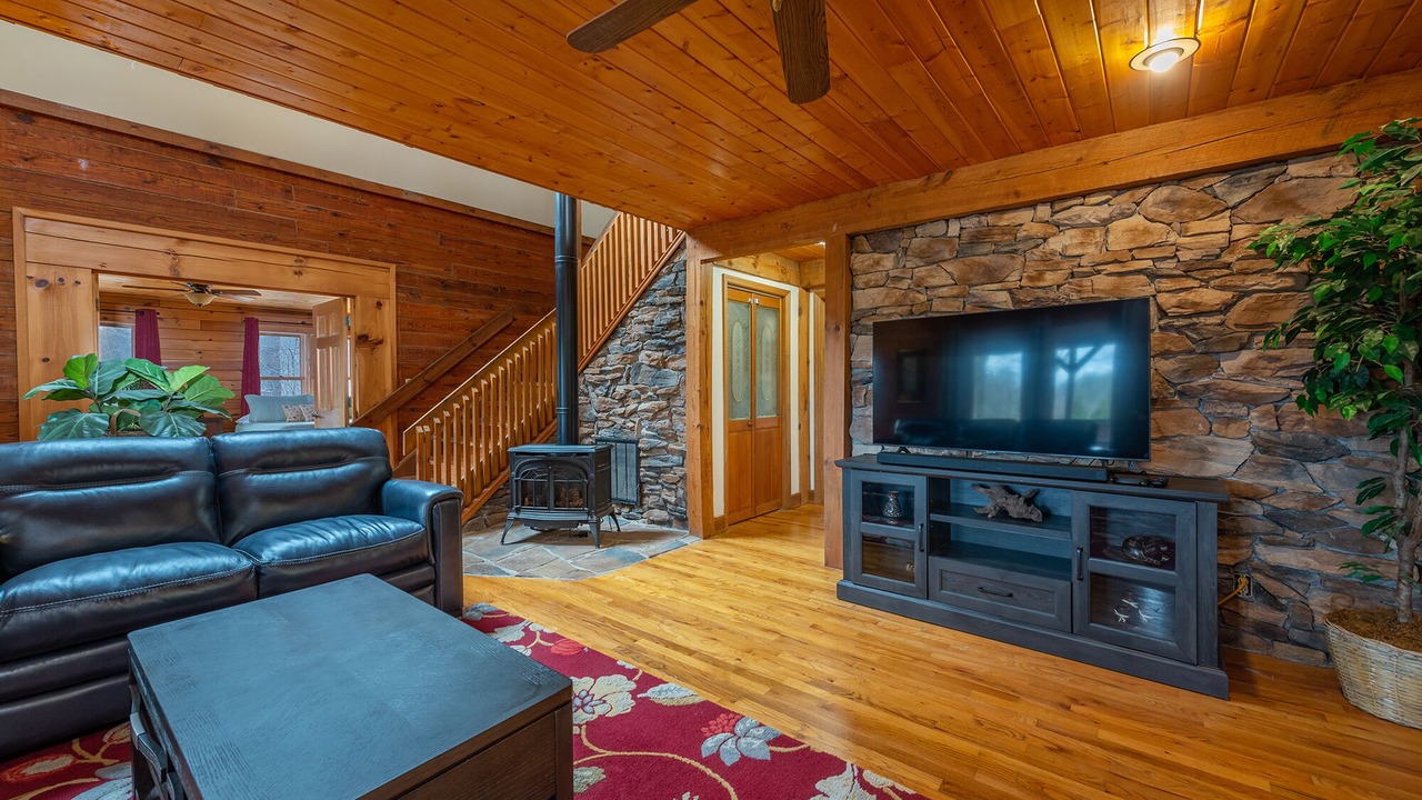 Photo of Livingroom in Asheville