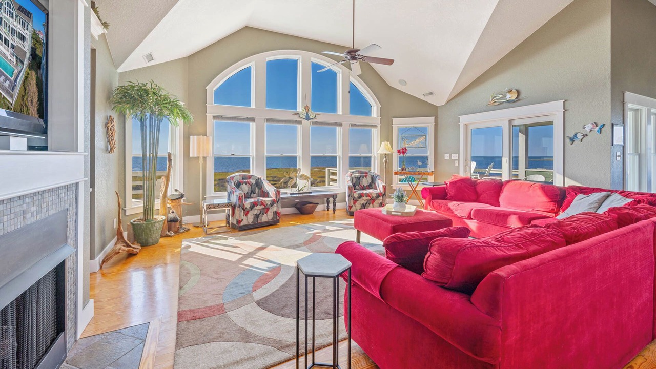 Photo of Bedroom in Wind Over Waves