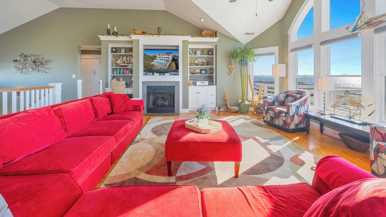 Photo of Bedroom in Wind Over Waves