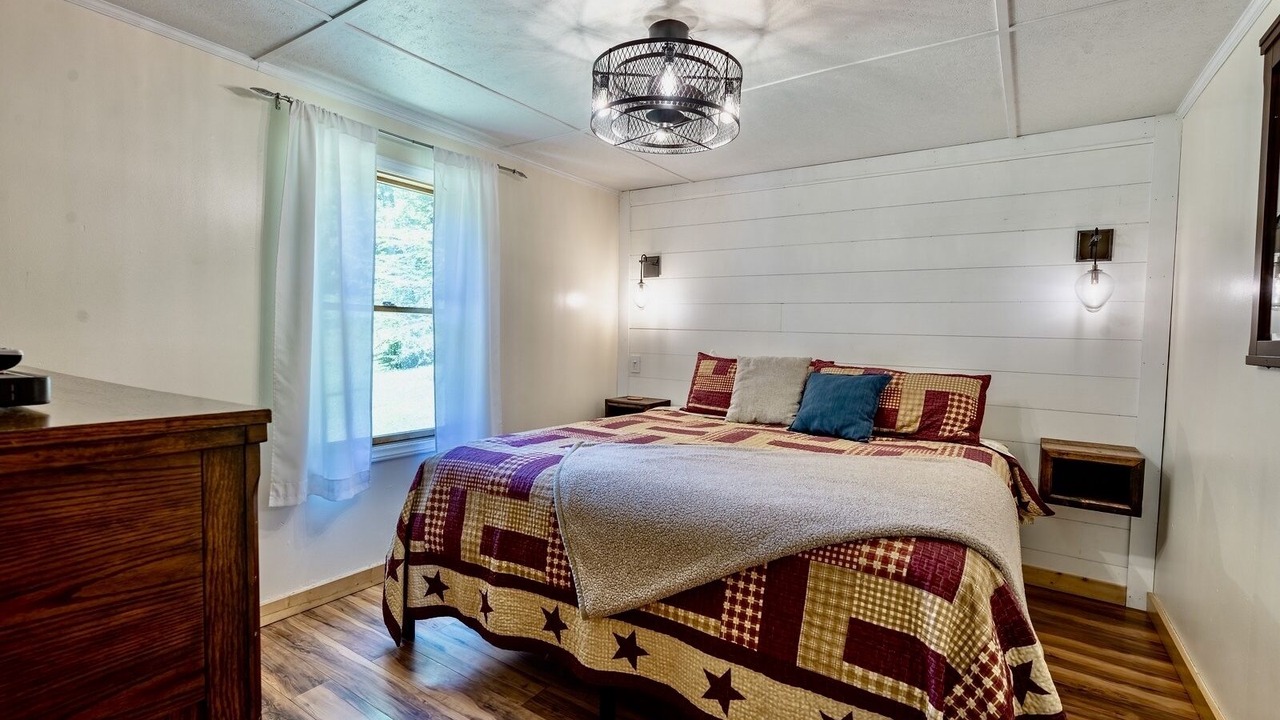 Photo of Bedroom in Almond
