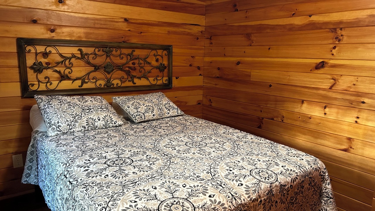 Photo of Bedroom in Blowing Rock