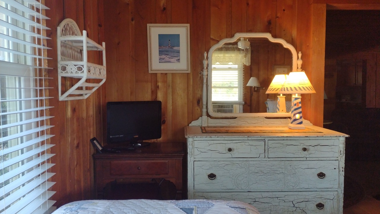 Photo of Bedroom in Colington