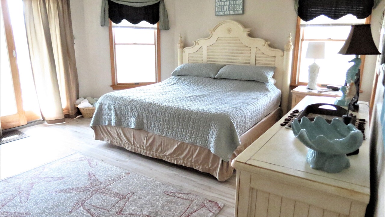 Photo of Bedroom in Carova Beach