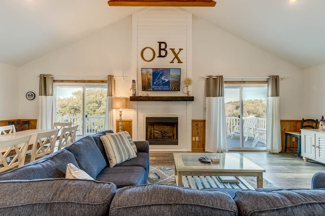 Photo of Bedroom in Corolla Light