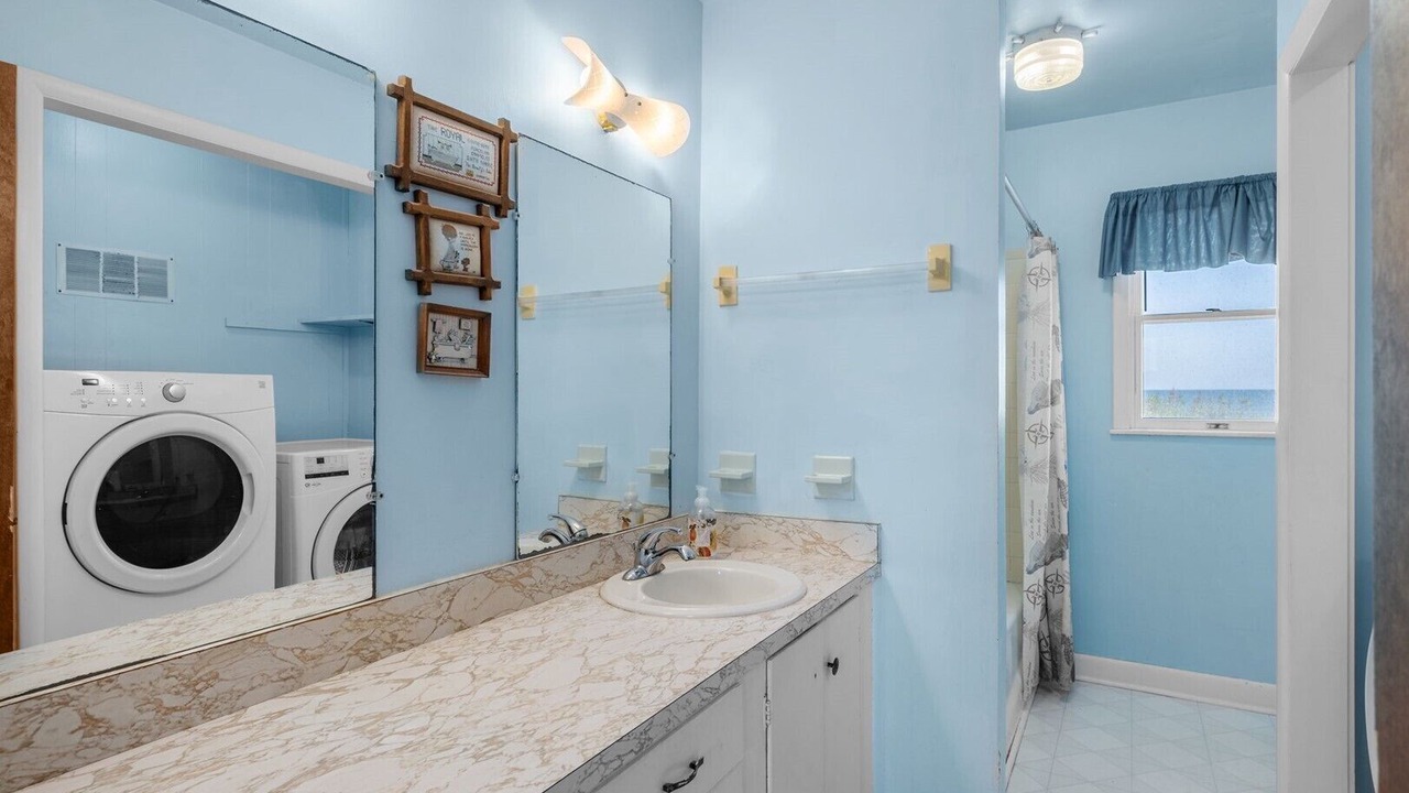 Photo of Bathroom in South Nags Head